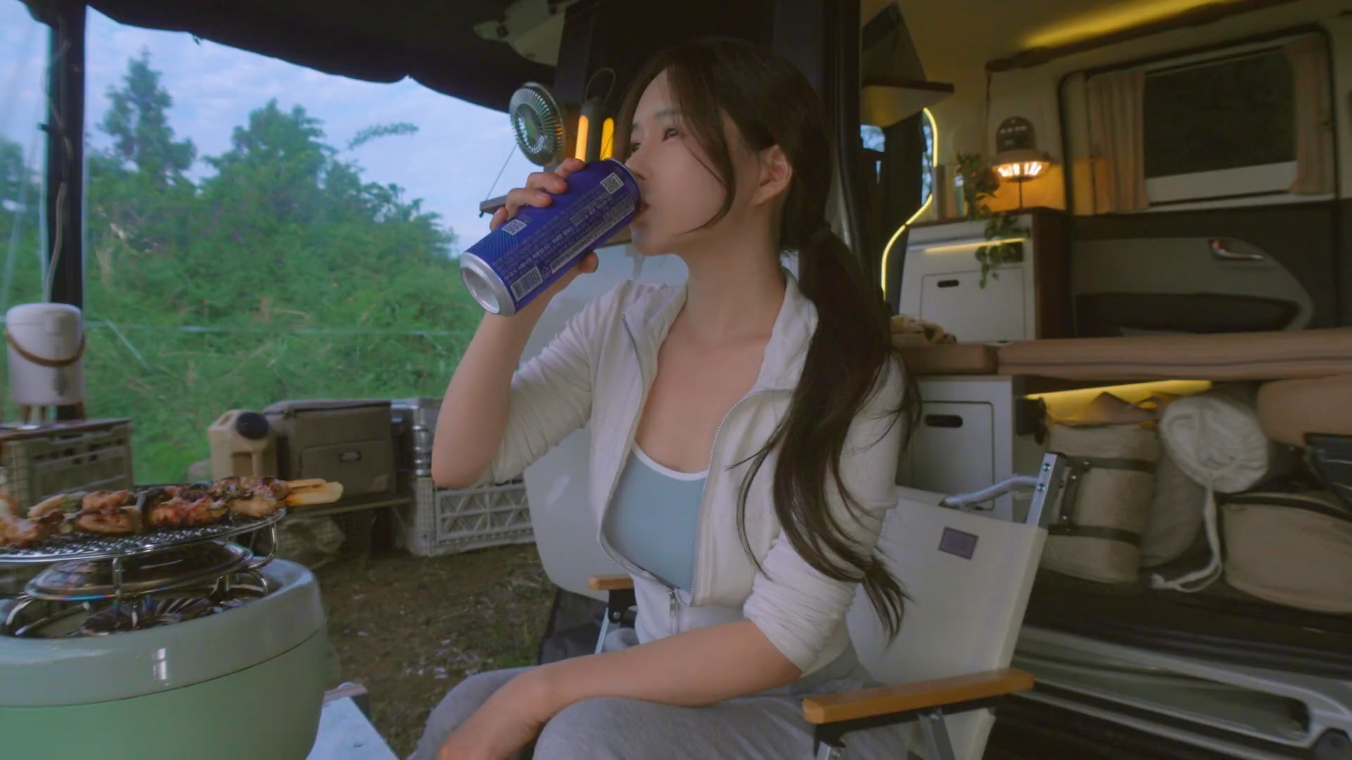 重庆面临逾40℃高温 开放40处人防工程纳凉点